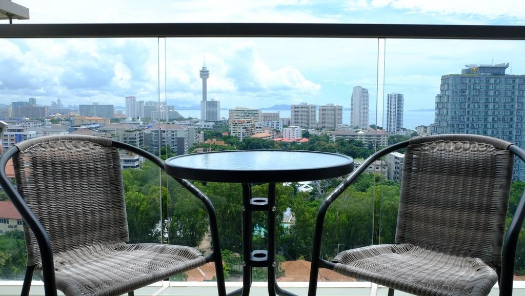 Peak Tower In Phatumnak Pattaya Zewnętrze zdjęcie